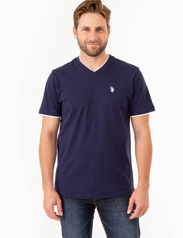 men's basic t-shirts -DOUBLE V-NECK T-SHIRT