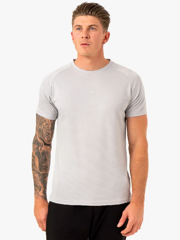 men's sport t-shirts -Enhance T-Shirt - Snow Grey