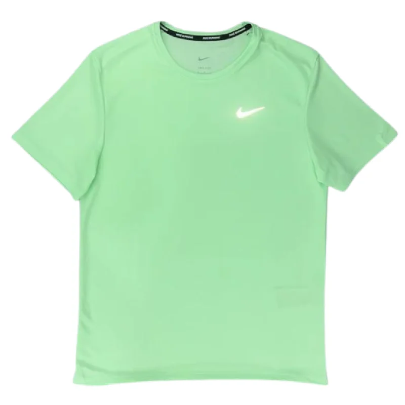 men's printed graphic t-shirts -Nike UV Miler T-Shirt - Vapour Green