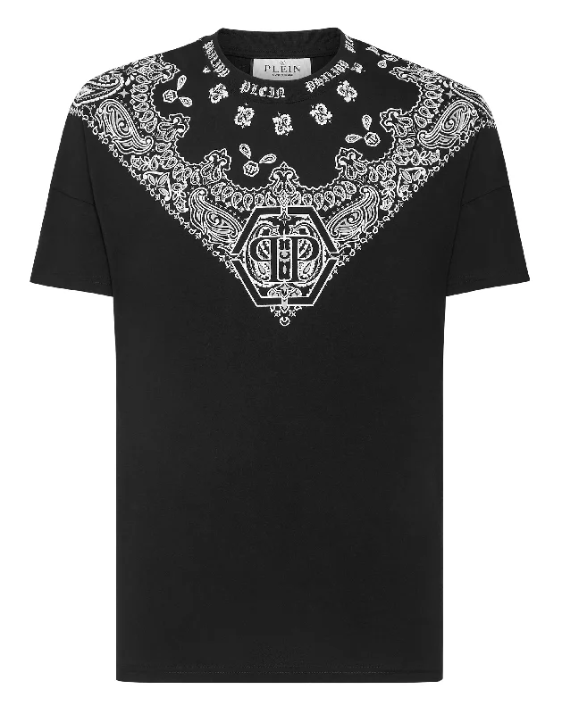 men's simple stylish t-shirts -T-shirt Round Neck SS Paisley Bandana