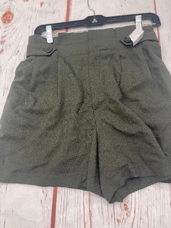 Olive Shorts Banana Republic, Size 4